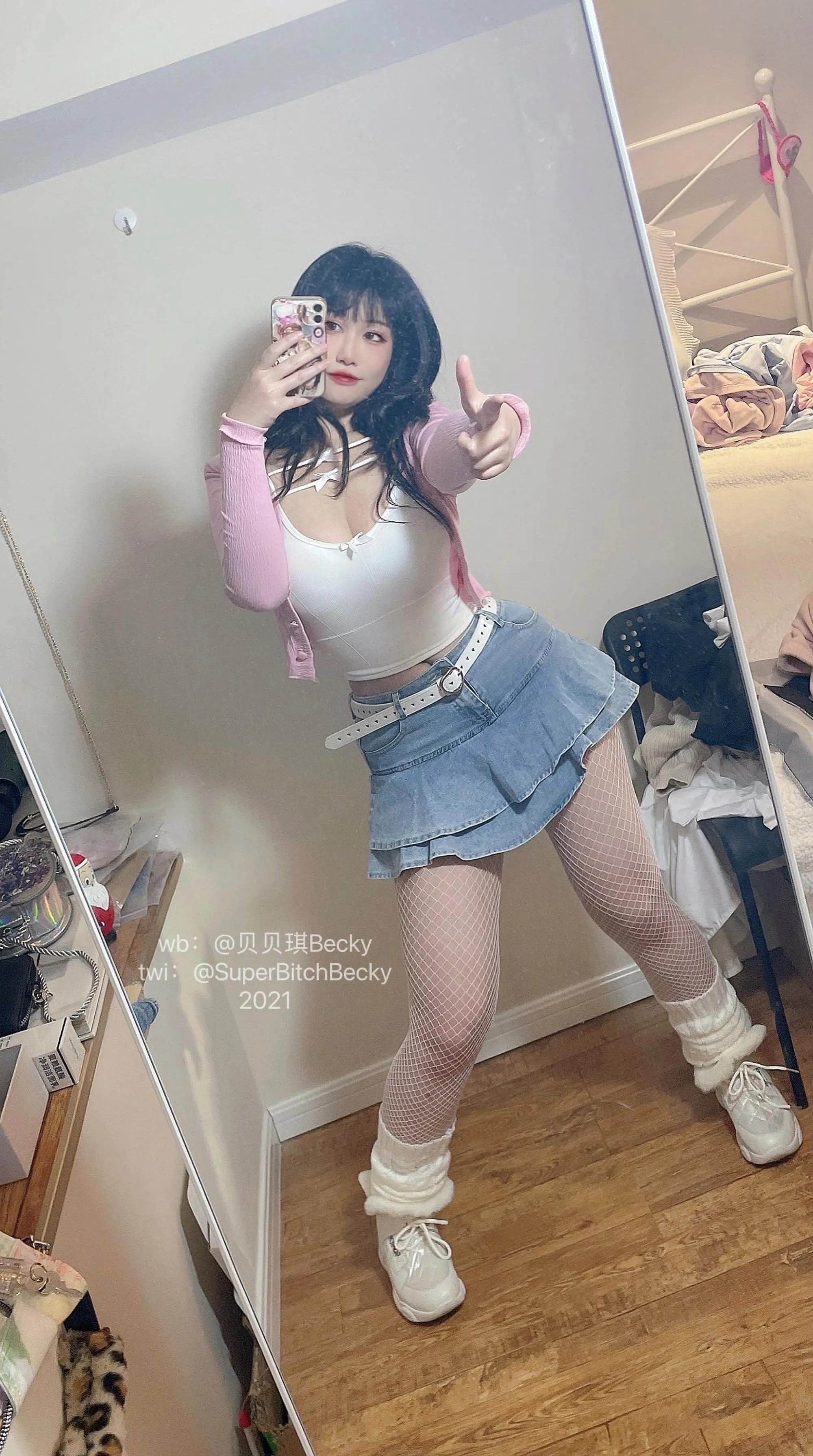 贝贝琪Becky – NO.019 对镜黑发辣妹 [105P]插图8